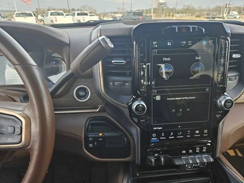 Used 2024 RAM 3500 Limited image 17