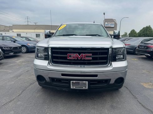 Used 2010 GMC Sierra 1500 SLE w/ Power Pack Plus RWD image 2