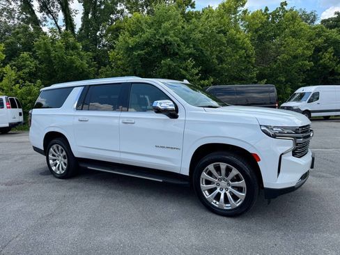 Used 2021 Chevrolet Suburban Premier w/ Premium Package AWD/4WD image 8