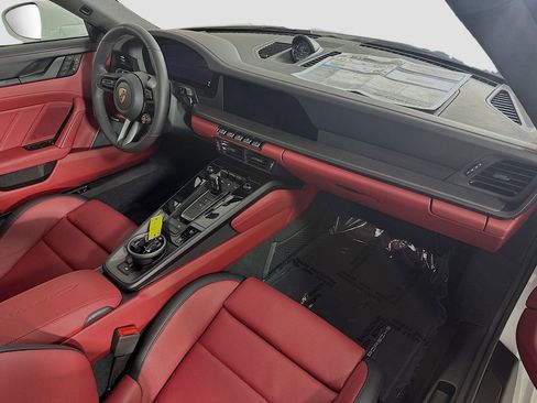 New 2026 Porsche 911 Carrera 4S image 28