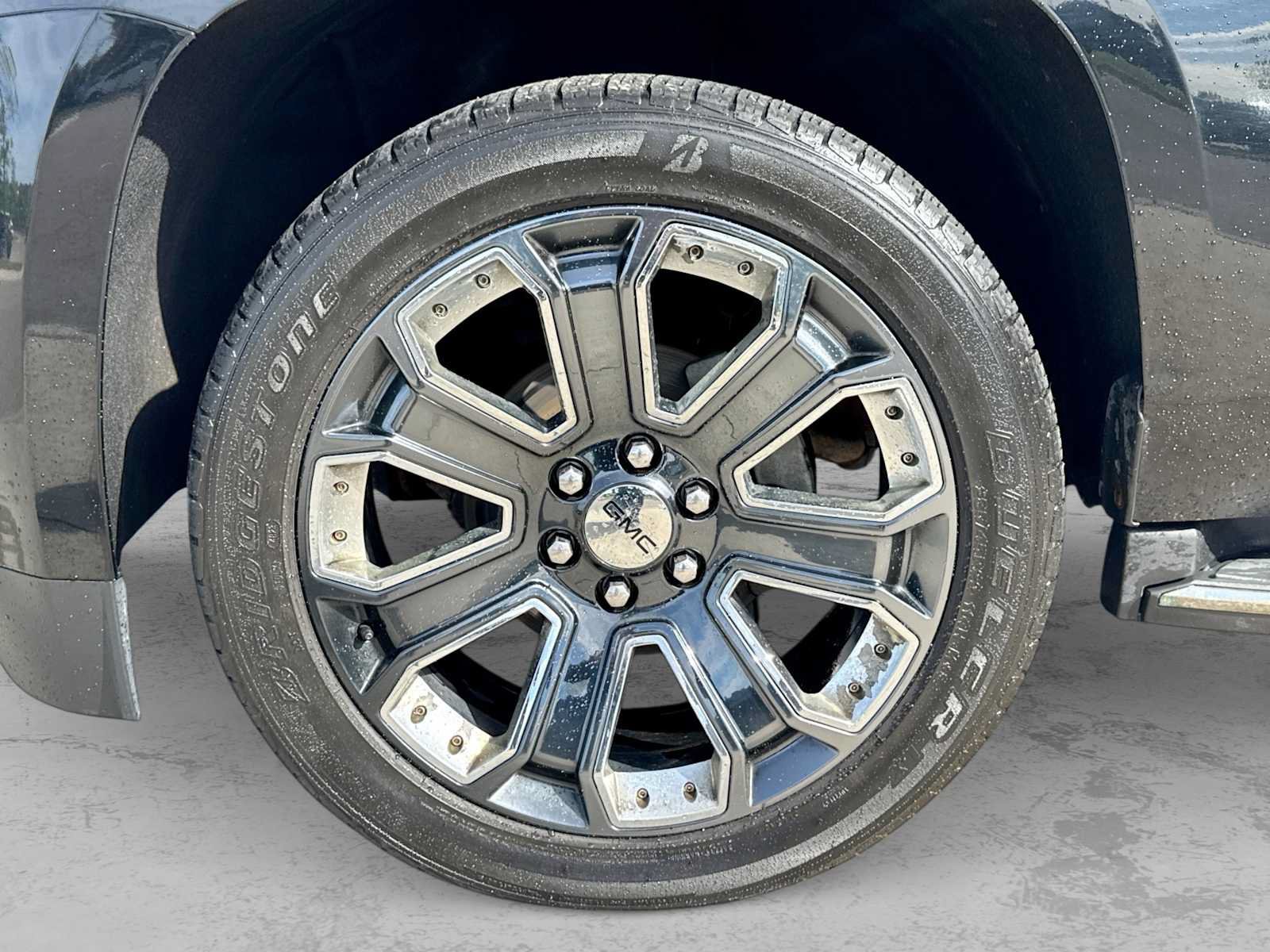 Used 2017 GMC Yukon Denali AWD/4WD image 13