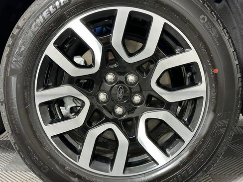 Used 2023 Ford Maverick Lariat w/ Lariat Luxury Package FWD image 13