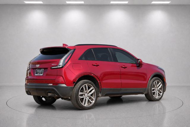 Used 2019 Cadillac XT4 Sport w/ Cold Weather Package FWD image 3