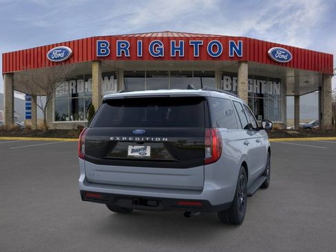 Used 2026 Ford Expedition Active AWD/4WD image 8