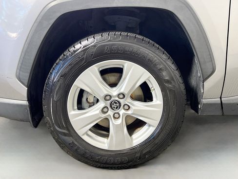 Used 2019 Toyota RAV4 XLE image 14