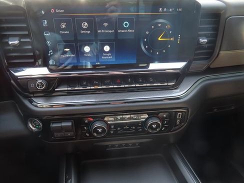Used 2024 Chevrolet Silverado 2500 ZR2 w/ Technology Package AWD/4WD image 34