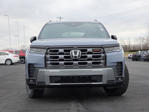 New 2026 Honda Pilot TrailSport image 13