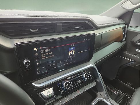 Used 2023 GMC Sierra 1500 Denali w/ Technology Package image 16