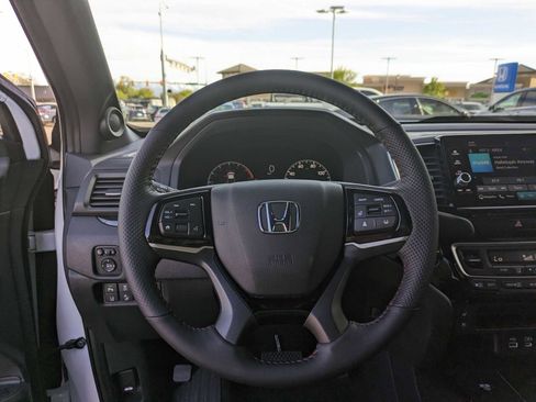 New 2026 Honda Ridgeline Black Edition image 10