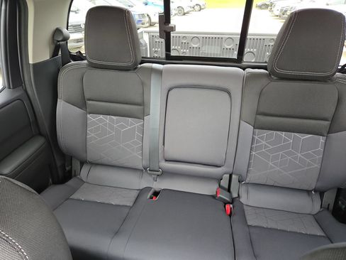 New 2025 Nissan Frontier SV w/ SV Convenience Package RWD image 30