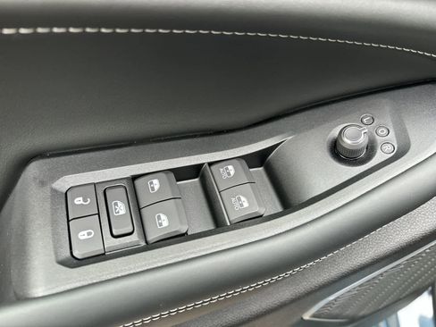 New 2026 Jeep Grand Cherokee L Limited image 10