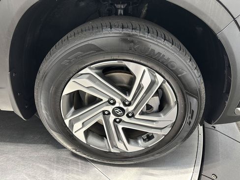 Certified 2023 Hyundai Santa Fe SEL w/ Premium Package AWD/4WD image 9