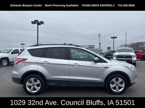 Used 2015 Ford Escape SE w/ Equipment Group 201A image 1