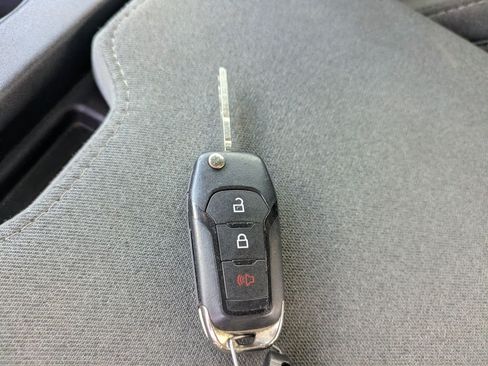 Used 2025 Ford F250 XLT AWD/4WD image 27