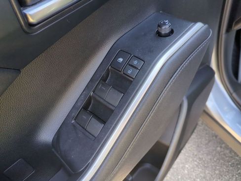 Used 2021 Toyota Highlander XLE image 13