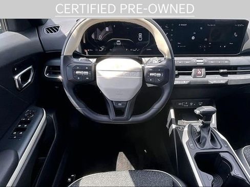 Certified 2025 Kia K4 EX w/ GT-Line Sunroof Package FWD image 5