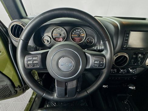 Used 2016 Jeep Wrangler Unlimited Sahara AWD/4WD image 12