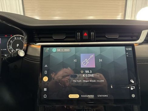 Used 2025 Jaguar F-PACE R-Dynamic S image 16