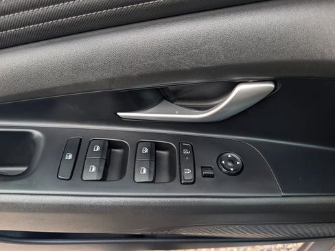 Used 2024 Hyundai Elantra SEL w/ Convenience Package image 34