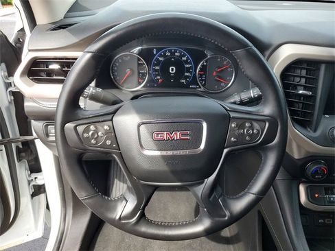 Used 2021 GMC Acadia Denali w/ Denali Technology Package image 17