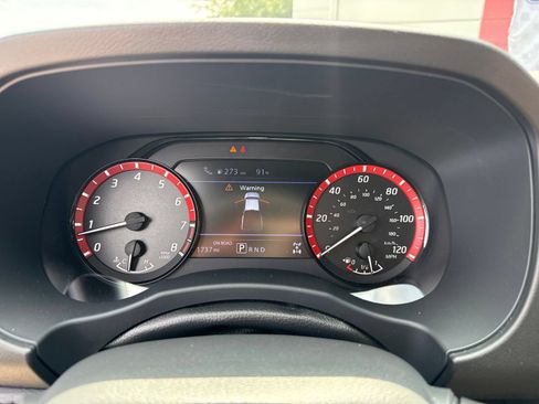 Used 2026 Nissan Frontier PRO-4X w/ Pro-4x Convenience Package AWD/4WD image 7