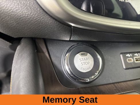 Used 2024 Nissan Murano Platinum w/ Cargo Package AWD/4WD image 17