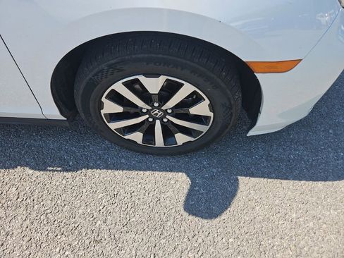 Used 2025 Honda Odyssey EX-L image 10