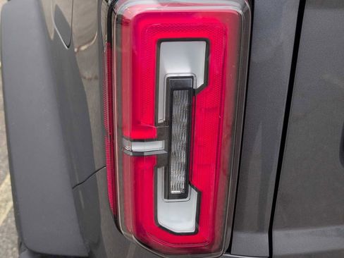 New 2025 Ford Bronco Badlands image 16