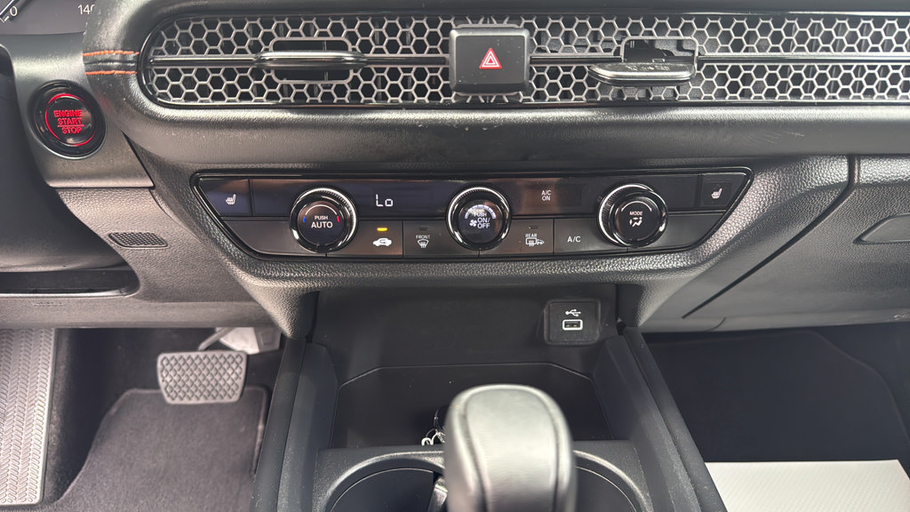 Certified 2025 Honda HR-V Sport image 24