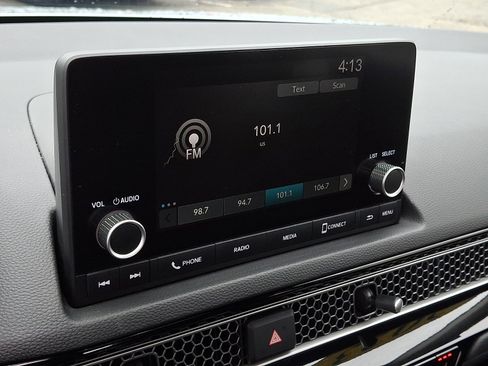 Used 2023 Honda Civic EX image 17