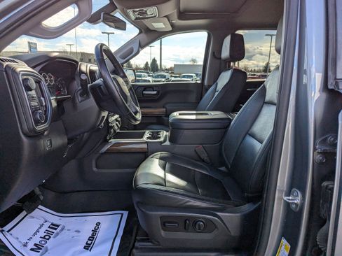 Used 2020 Chevrolet Silverado 1500 LT Trail Boss image 12