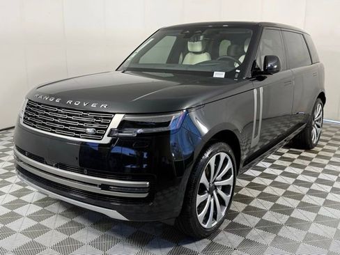 New 2026 Land Rover Range Rover Long Wheelbase SE image 2