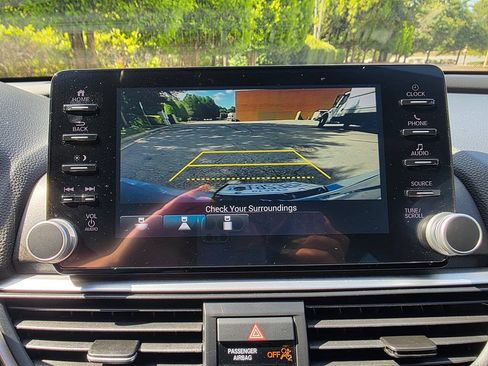 Used 2021 Honda Accord Sport image 24