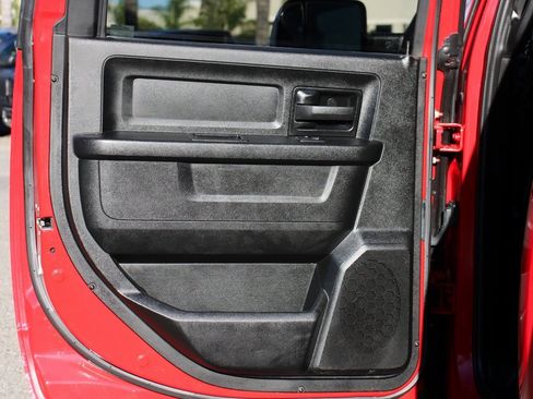 Used 2022 RAM 2500 Tradesman w/ Chrome Appearance Group image 20