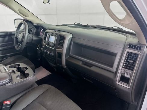 Used 2018 RAM 1500 Express w/ Express Value Package image 27