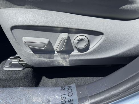 Certified 2020 Toyota Highlander XLE AWD/4WD image 27