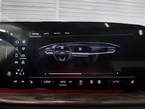 Certified 2025 Audi Q5 Premium w/ Convenience Package image 26