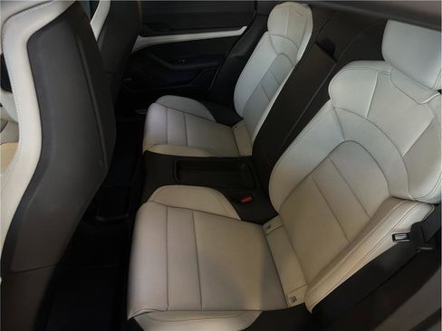 Used 2020 Porsche Taycan 4S image 23