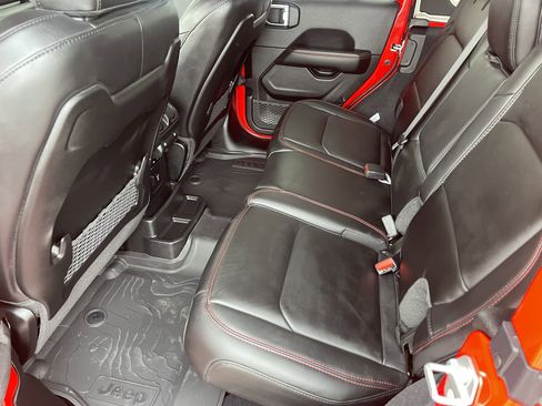 New 2026 Jeep Wrangler Unlimited Rubicon image 16