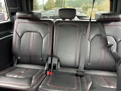 Used 2024 Ford Expedition Limited image 35