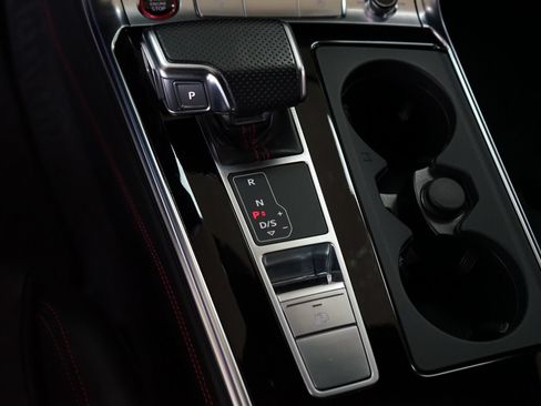 Used 2021 Audi RS 6 w/ Executive Package AWD/4WD image 20