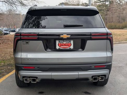 New 2026 Chevrolet Traverse LT w/ Sun and Wheel Package image 3