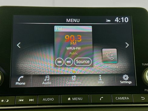 Used 2023 Nissan Rogue SV image 21