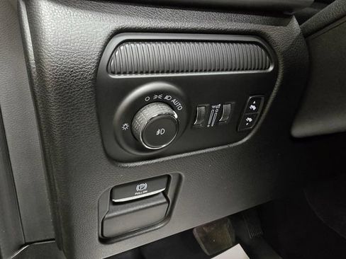 Used 2024 Jeep Wagoneer 4WD w/ Rear Seat Video Group 1 image 18