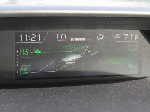 Used 2022 Subaru Crosstrek 2.5i Limited w/ Moonroof Package 1 image 16