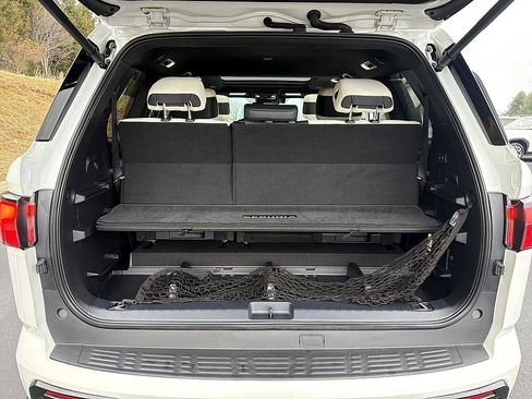 Used 2025 Toyota Sequoia Capstone image 21