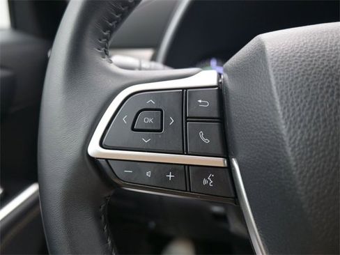 Used 2023 Toyota Highlander Bronze Edition image 23