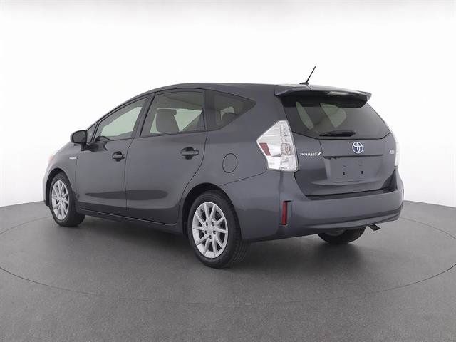Used 2012 Toyota Prius V Three FWD image 3