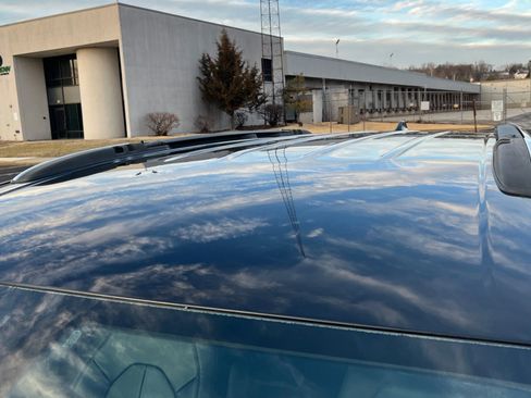 Used 2020 Chrysler Pacifica Touring-L Plus image 11