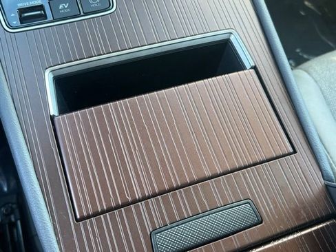 Certified 2024 Toyota Sienna LE image 31